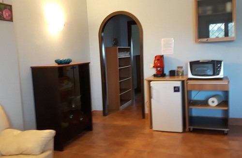 Lake Bracciano Apartment | Lovely apartment with terrace, secure and surrounded by a large garden.