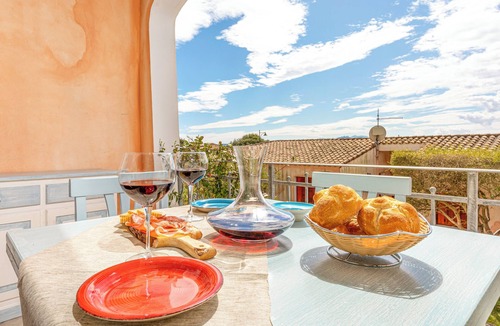 Pittulongu House | Lovely flat "Shanti House Olbia" with Wi-Fi, Air Conditioning, Garden and Terrace