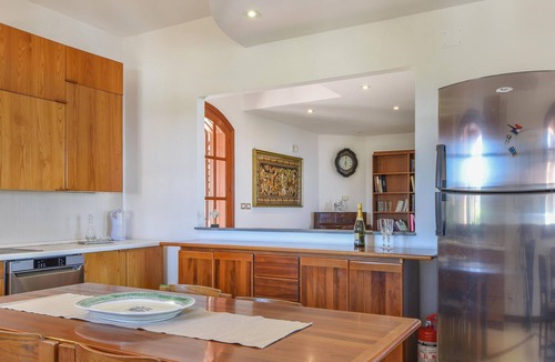 Aci Catena House | Lovely home in Acicatena with WiFi