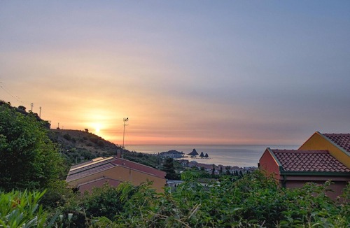 Aci Catena House | Lovely home in Acicatena with WiFi