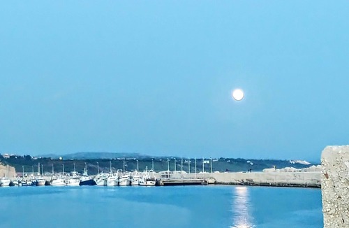 Sciacca House | Lovely seafront apt @the port
