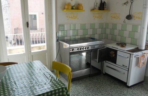 Bomba Apartment | Lovely view of the Maiella from home in the heart of Bomba