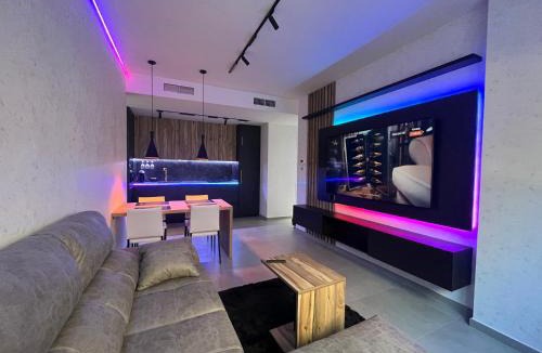 Adra Apartment | Lujo en el centro con parking privado 1