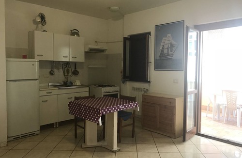 Ladispoli Apartment | LUNGOMARE, delightful VICINISSIMO Rome, wide TERRACE, free WIFI, 1 bed