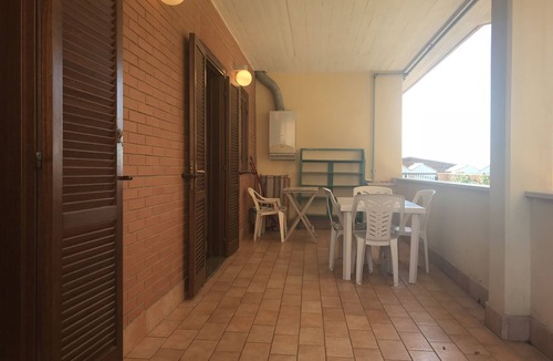 Ladispoli Apartment | LUNGOMARE, delightful VICINISSIMO Rome, wide TERRACE, free WIFI, 1 bed