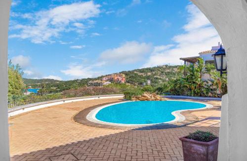 Liscia di Vacca Villa | Lussuosa Dimora Vista Mare con Piscina e Spiaggia a 300 MT