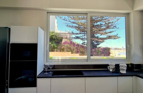 Donnalucata Villa | LUXURIOUS VILLA WITH POOL FACING THE SEA