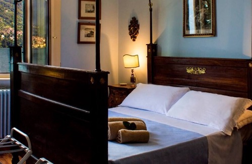 Moltrasio Villa | Luxurious waterfront private villa