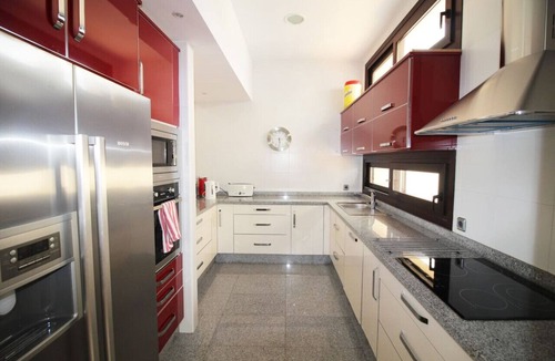 El Beal Villa | Luxuriuos 4 Bedroom Villa with Private Pool and Tennis and Paddle courts