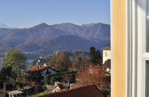 Vacciago Villa | Luxury 17th Century Mansion On Lake Orta. Intimate Garden, Spa And Indoor Pool