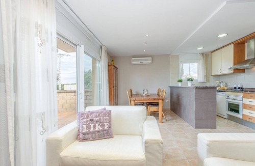 Bon Relax Apartment | Luxury apartment on the first floor in Sant Pere Pescador