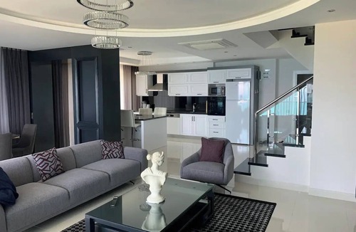 Kargicak Apartment | Luxury penthouse with amazing sea view first rownn