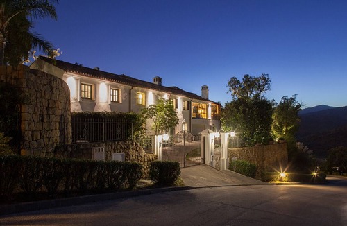 Benahavis Villa | Luxury Villa Breeze Marbella