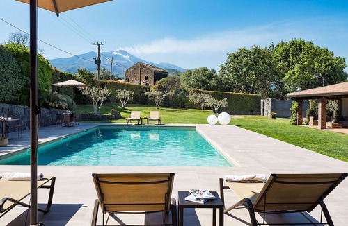 Viagrande Villa | Luxury villa with pool and gym near Etna, Sicily