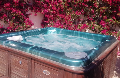 Mazarron Villa | Luxury villa with private pool and hottub in Mazarron Country Club. Pet-friendly