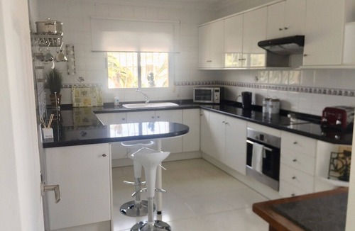 Panorama Villa | Luxury Villa With Private Pool, UK TV And Wi-Fi