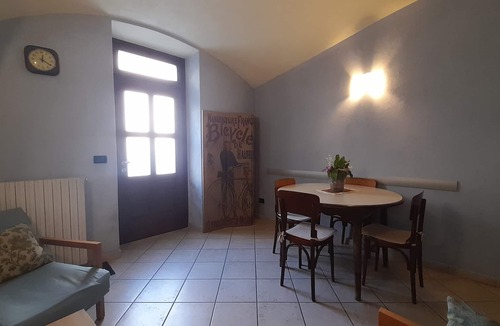 Caraglio Apartment | MADDALENE - Cozy accommodation 5 minutes from nature trails and mountains