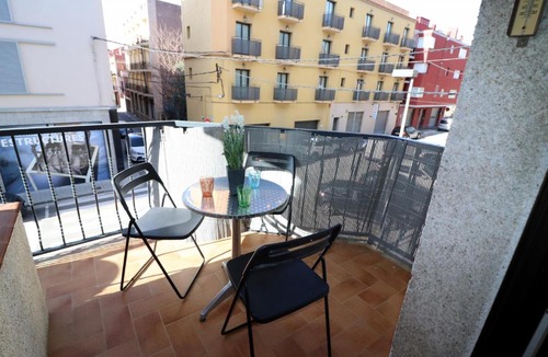 Roses Town Center Apartment | Madrid 32 1 Roses - Barneda