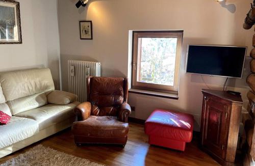 Antey-Saint-Andre Villa | Magnificent spacious 4 bedroom mountain chalet with spa