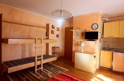 Borgata Sestriere Apartment | Maison des skieur- ski out