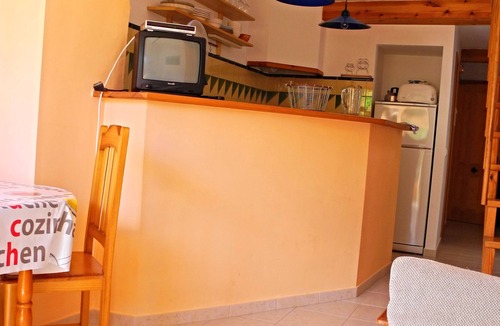 Torroja del Priorat Apartment | Maissonette with light, great room layout, ideal for remote working GLASFASER