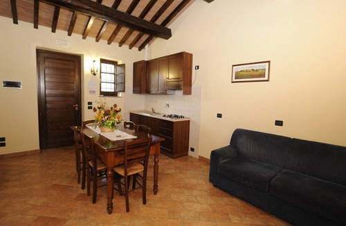 Ramazzano Villa | Mansion in Perugia with Pool & Sauna