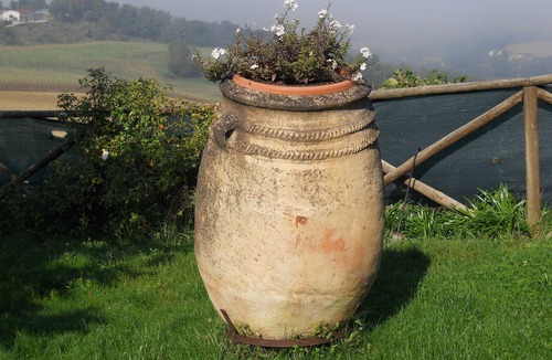 Loreto House | Mansion - TODIHouse with character Panoramic views over the Tiber valley and TODI