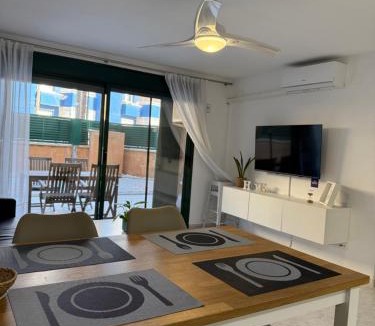 L'Hospitalet de l'Infant Apartment | Mar y Montaña - l'Hospitalet de l'Infant