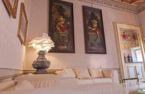 Fermo House | MarcheAmore - Palazzo Vinci Gigliucci - Noble Apartments In City Center