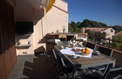 Sant Feliu de Guixols House | Margaret's Family House with pool and parquing