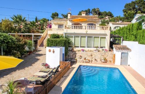 Benissa Coast Villa | Maria - pretty holiday property with garden and private pool in Benissa