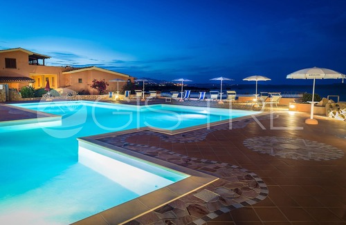 Golfo di Marinella Apartment | Marineled apartment 50 meters from the beach, swimming pool, restaurant bar, wifi