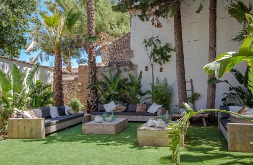 Sant Pere de Ribes Villa | Masia Victoria