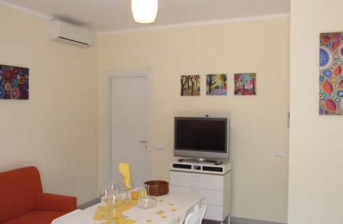 Arcola Apartment | . maybe this house is the right one?