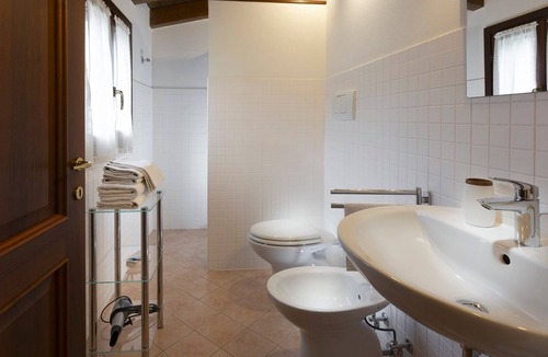 Scandiano Apartment | Melissa apartment