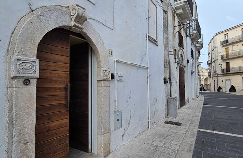 Monte Sant'Angelo Apartment | Mikhael Apartment 50 meters from the Basilica of St. Michael