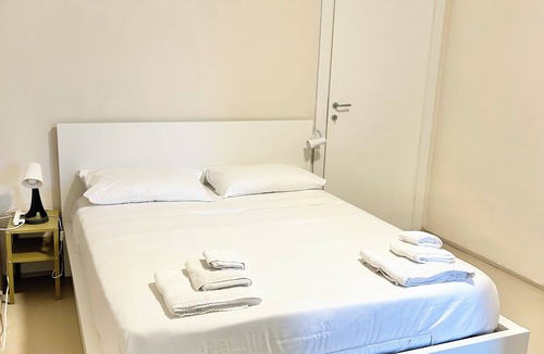 Cologno Monzese Apartment | Milan City Budget - 15 min to Milan