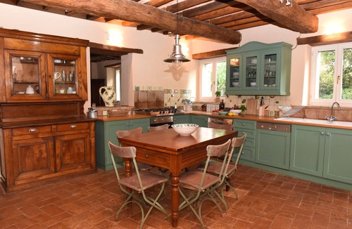Todi Villa | Million dollar view with classic charm. Early August - grab a bargain!