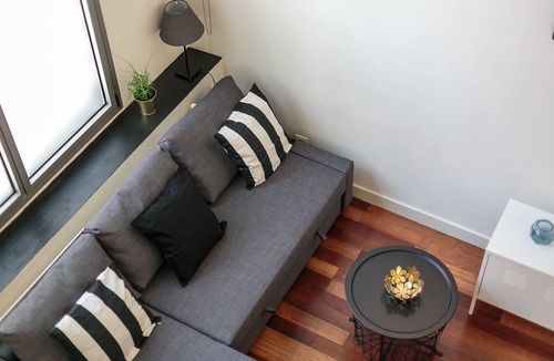 la Vila de Gracia Apartment | Modern and Trendy Duplex next to Paseo de Gracia
