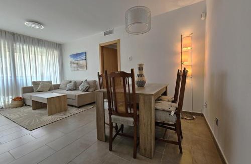 Segur de Calafell Apartment | Modern beach apartment
