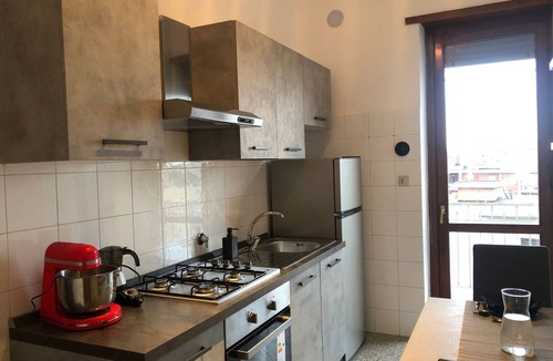 San Salvario Apartment | Molinette Panoramic Subway Apartment Sleeps 5