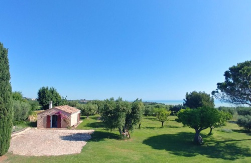 San Savino Cottage | Mondomini - Charming cottage with view on the sea