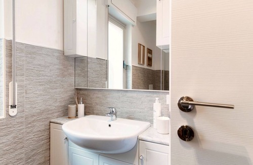 San Fermo della Battaglia Apartment | Moonlight - MyHomeinComo