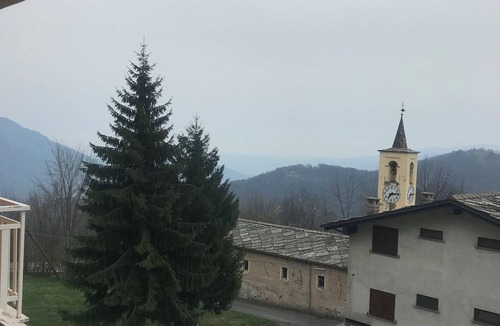 Paesana Apartment | Mountain rendezvous toward Pian Munè