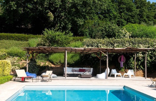 Porano Villa | My Rental Homes - Villa Collombroso with pool, large terrace and pergola