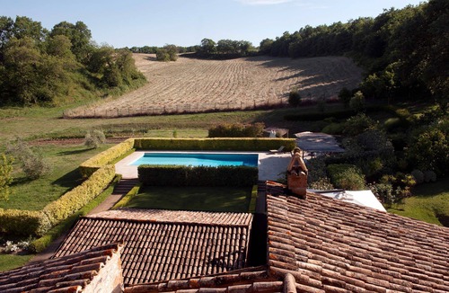 Porano Villa | My Rental Homes - Villa Collombroso with pool, large terrace and pergola