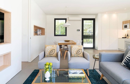 Carrozziere Villa | My Rental Homes - Villa La Isla with salt water private pool with whirlpool