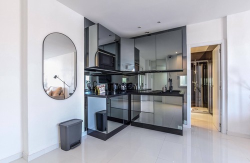 Las Acacias Apartment | New and bright apartment with terrace Gl1