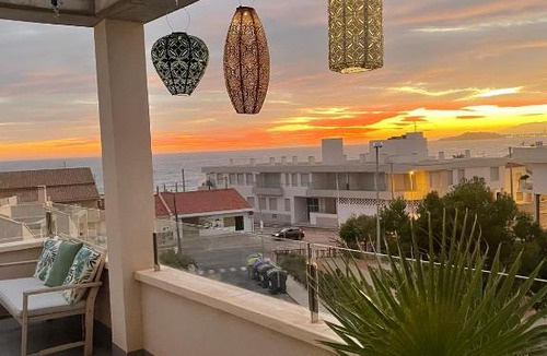 Los Puertos Villa | New built corner villa in Isla Plana by the sea