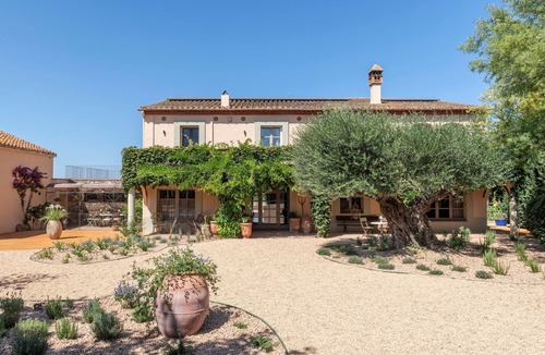 Parlava House | nExceptional country house in Empordá